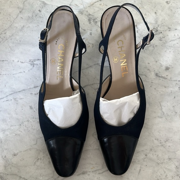 CHANEL Authentic Navy & Black Cap Toe Slingback Heels 36.5 - Picture 2 of 8